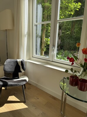 Interior - Hidden in the forest, you will find this dream villa.  (Bergen (NH))