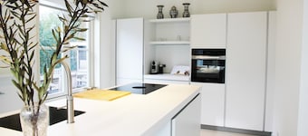 Het Bosch - Four Bedroom Villa, Sleeps 6