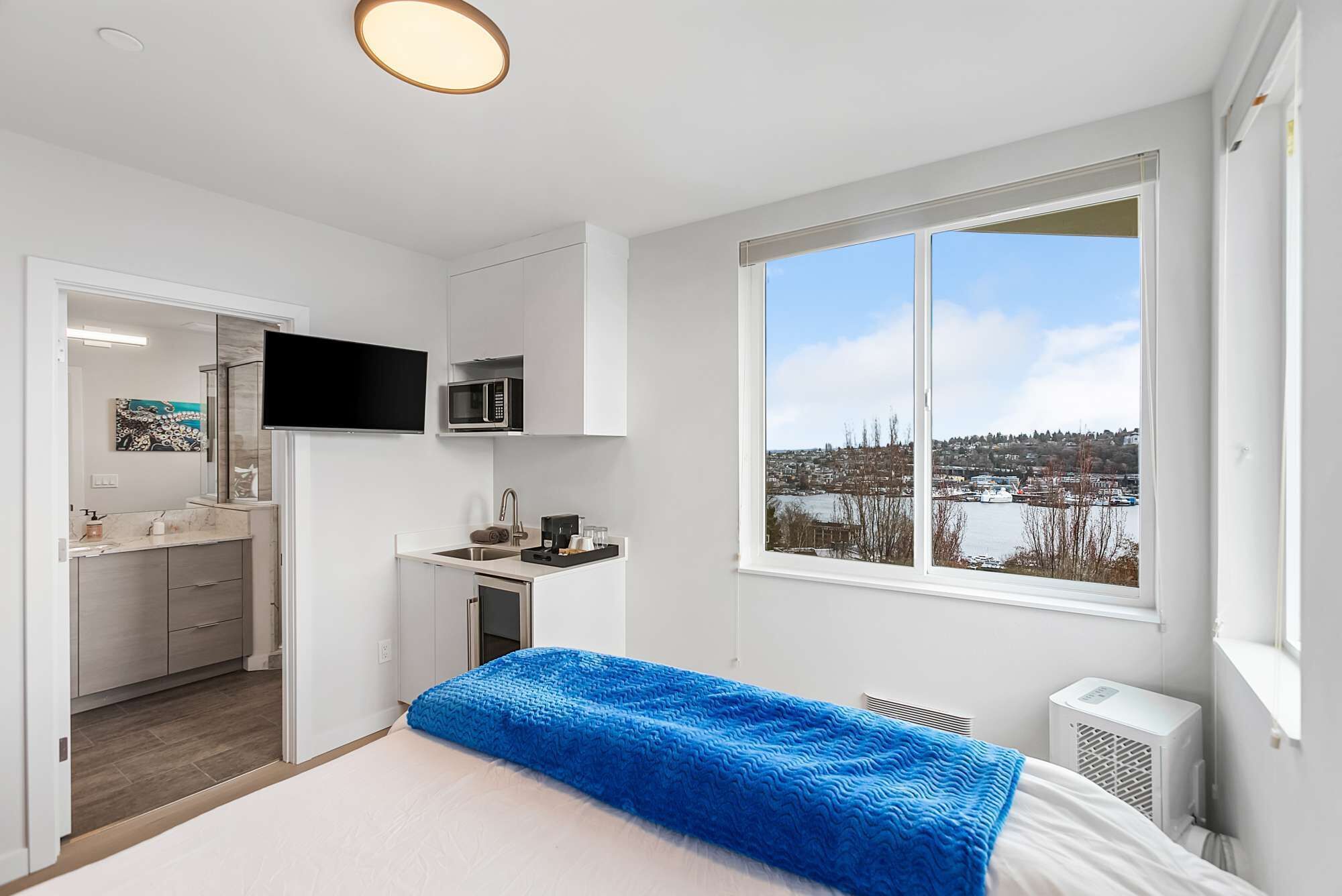 1 chambre, fer et planche à repasser, Wi-Fi, draps fournis