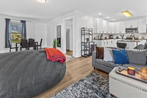 TV, fireplace, video games, offices
