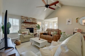 Smart-tv och eldstad