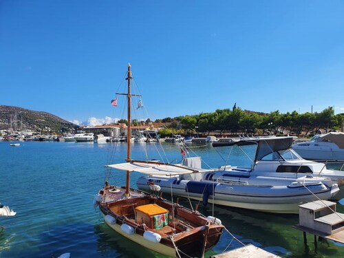 Avlaki Getaway Villa