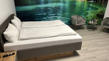 Deluxe-Zimmer | Individuell dekoriert, Bügeleisen/Bügelbrett