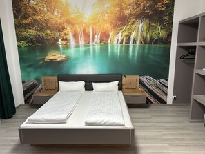 Individually decorated, iron/ironing board - Weisses Haus  (Plauen)