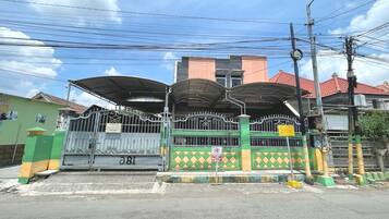 Bagian depan properti