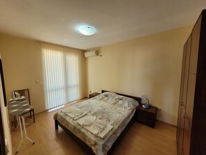 2 camere, una cassaforte in camera, ferro/asse da stiro, lenzuola