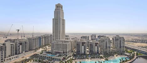 المنشأة من الخارج
