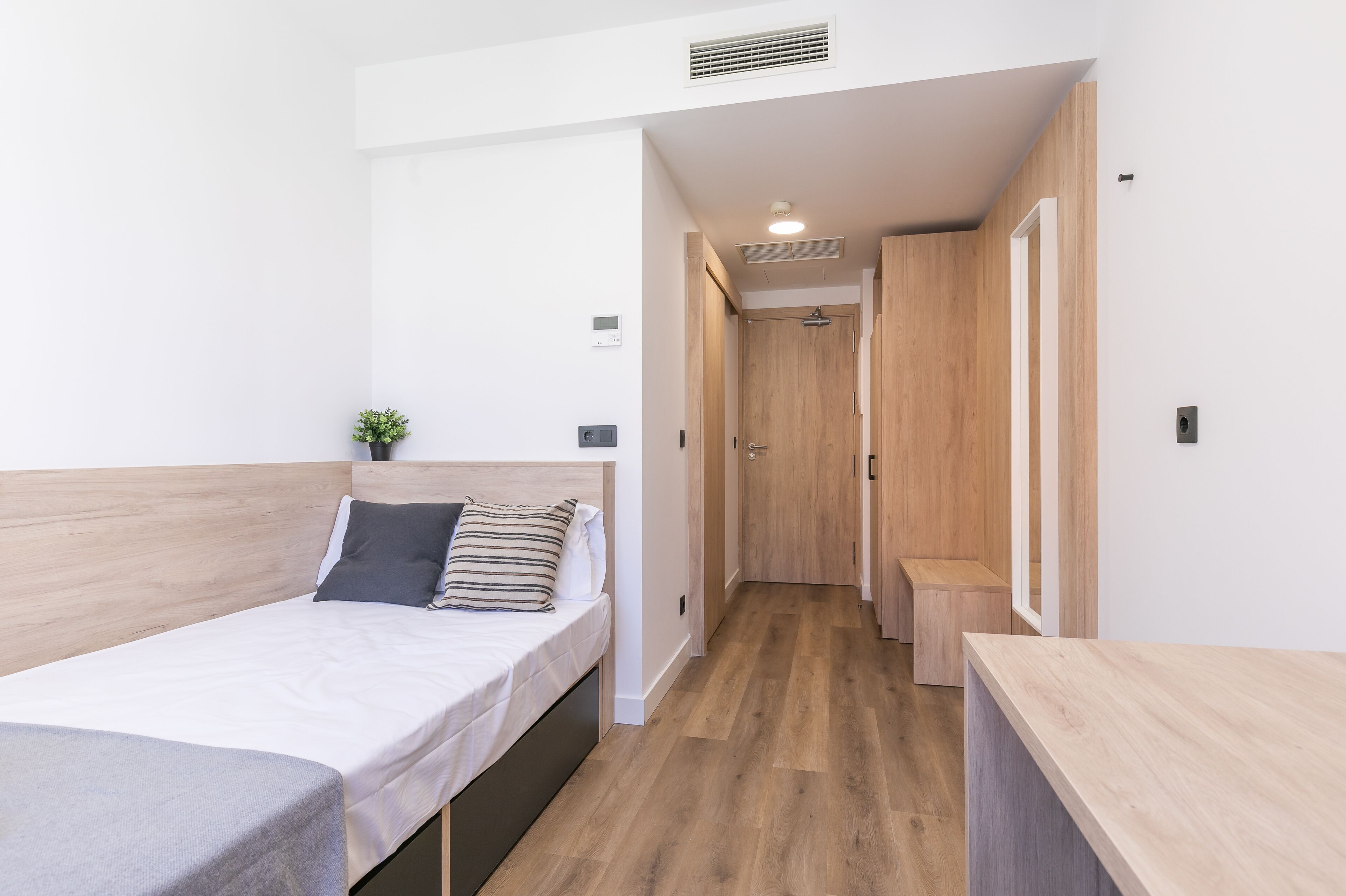 Photo - Micampus Manuel Tovar 6 Student Residence