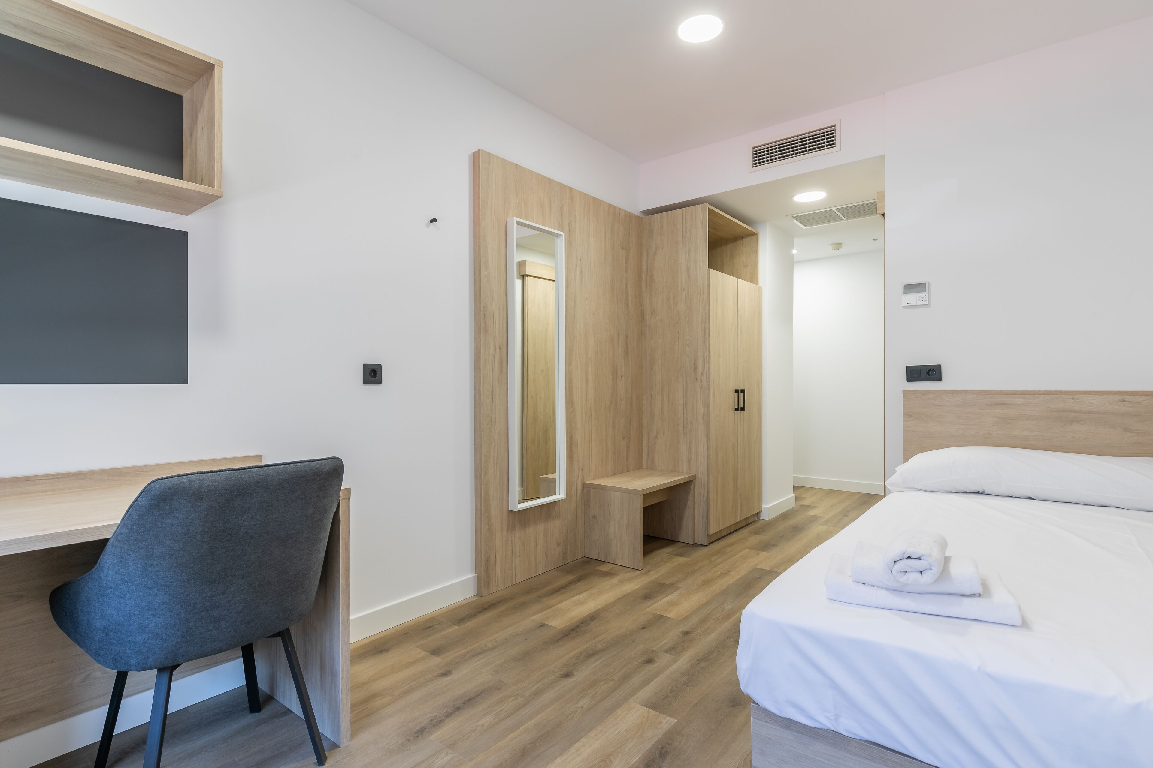 Photo - Micampus Manuel Tovar 6 Student Residence