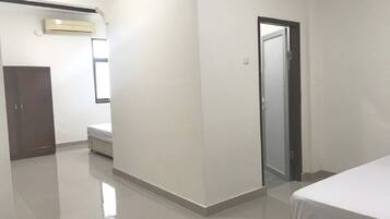 Kamar Double Standar | Seprai linen