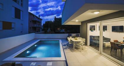 Pool apartments Banta A