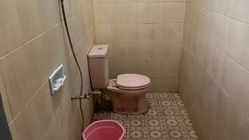 Chambre Double Deluxe | Salle de bain | Douche, savon