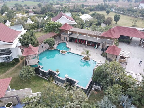 Foxoso Ocean Resort Jaipur