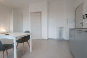 Dining - BnButler - 48 Monza Ave. (Milano)