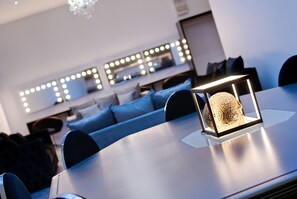 Superior-huoneisto | Silitysrauta/-lauta, ilmainen Wi-Fi, vuodevaatteet