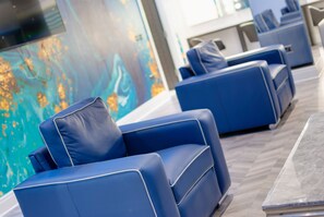 Iron/ironing board, free WiFi, bed sheets - Temple Court Cavern Quarter Apartments (Liverpool)