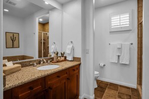 Shower, hair dryer, towels - Rancho Sol B | Studio Legacy Villa (La Quinta)