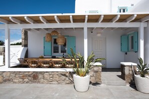 Deluxe Villa | Terrace/patio - TIFFANYS VILLAS (Mykonos)