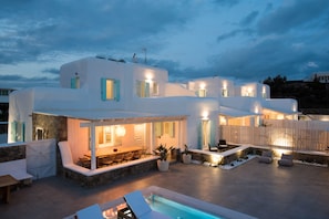 Deluxe Villa | Terrace/patio