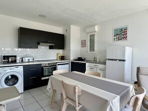 Fridge, microwave, oven, dishwasher