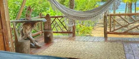 Bungalow Deluxe | Caja fuerte, wifi gratis, ropa de cama