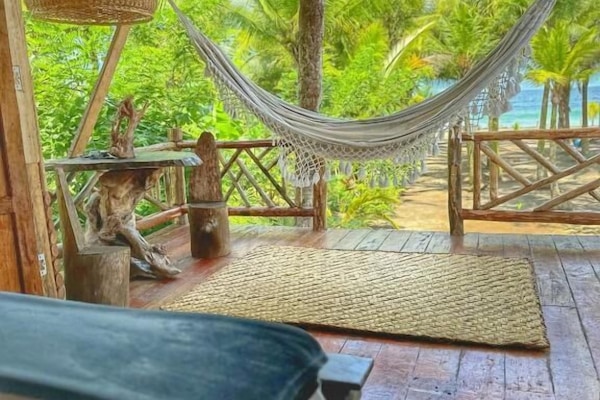 Deluxe Bungalow | Peti besi dalam bilik, Wi-fi percuma, cadar katil