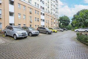 Free self-parking