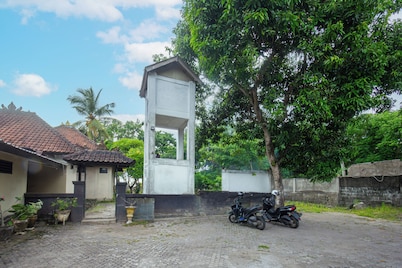 Hotel O Bale Gajog Near SDN 2 SEKAROH