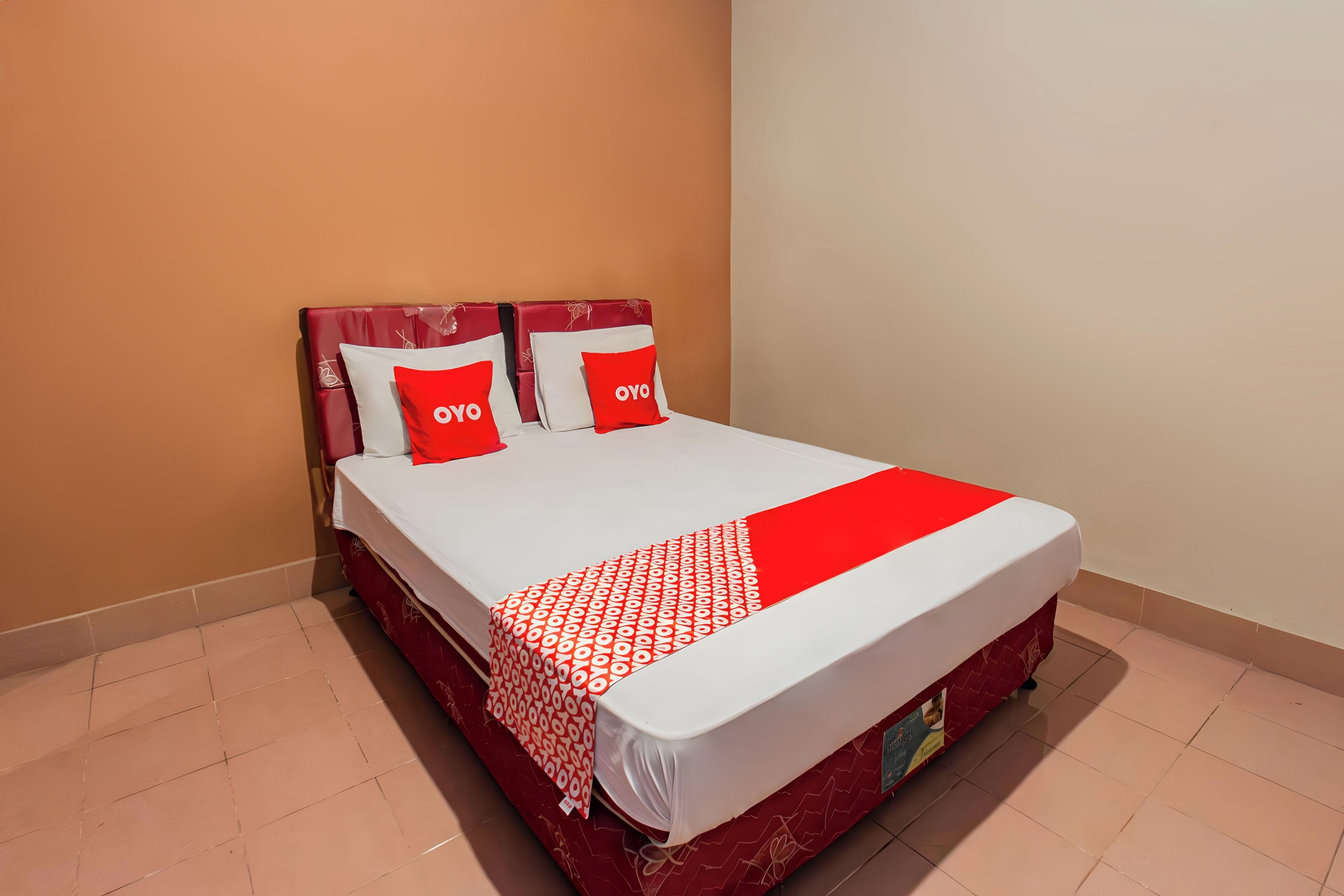 Deluxe Double Room | WiFi (free), bed sheets