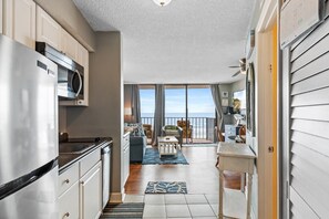 Køleskab, mikrobølgeovn, ovn, opvaskemaskine