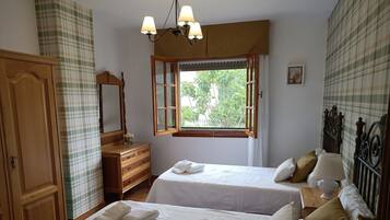 4 chambres, fer et planche Ă repasser, lit parapluie, Wi-Fi gratuit