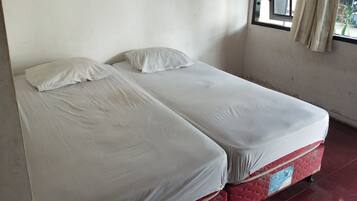 Kamar Double Ekonomi | Wi-Fi gratis dan seprai linen