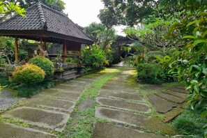 Front of property - Hotel O Losmen Ida Near PT. Narmada Awet Muda (Pabrik Lingsar) (Narmada)