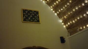 1 chambre, lit parapluie, draps fournis