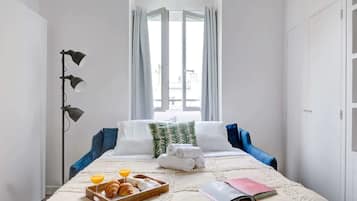 Desk, iron/ironing board, free WiFi, bed sheets