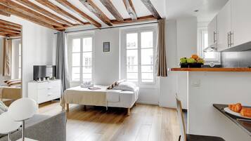 1 bedroom, desk, iron/ironing board, free WiFi