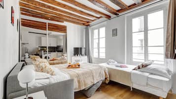 1 bedroom, desk, iron/ironing board, free WiFi