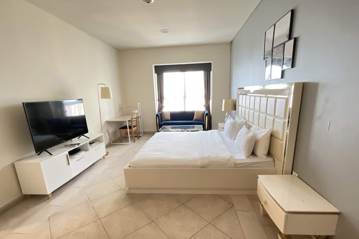 Deluxe Room | Individually decorated, individually furnished, free WiFi, bed sheets
