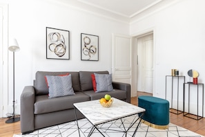 Smart TV, offices - La Sorbonne-Pantheon-Latin Quarter 1BR (Paris)
