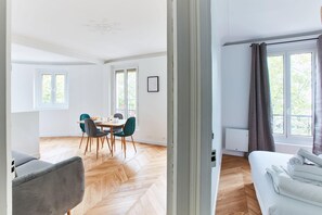 1 sovrum, skrivbord, strykjärn/strykbräda och gratis wi-fi