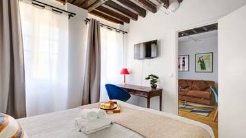 1 chambre, bureau, fer et planche Ă repasser, Wi-Fi gratuit