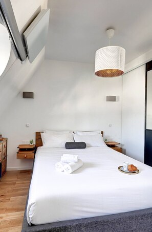 1 bedroom, desk, iron/ironing board, free WiFi