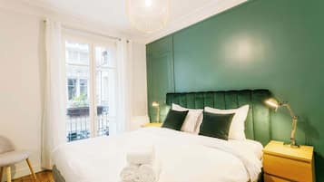 1 dormitorio, escritorio, tabla de planchar con plancha y wifi gratis