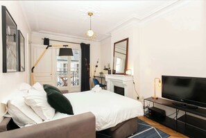 1 soveværelse, skrivebord, strygejern/strygebræt, gratis Wi-Fi