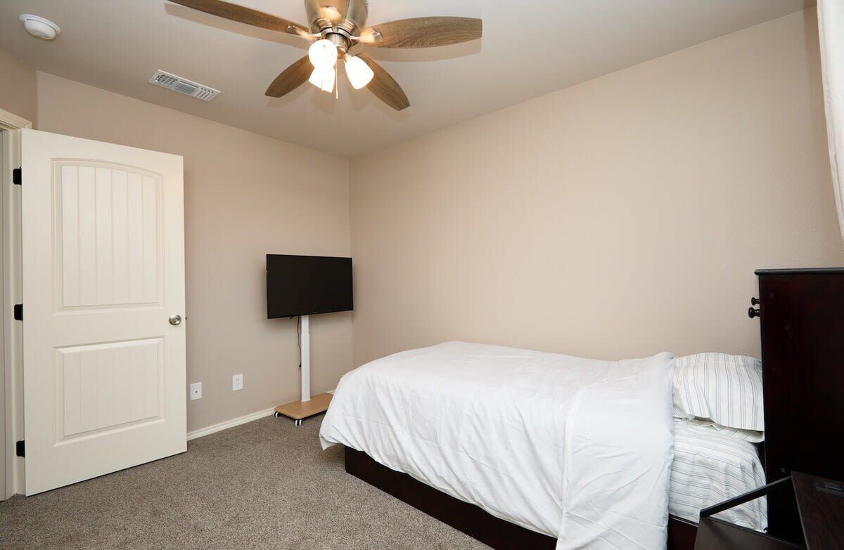 2 chambres, fer et planche à repasser, Wi-Fi gratuit, draps fournis