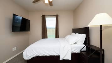 2 Schlafzimmer, Bügeleisen/Bügelbrett, kostenloses WLAN, Bettwäsche