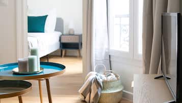 1 chambre, bureau, fer et planche à repasser, Wi-Fi gratuit