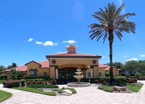Exterior - Ultimate Outdoor Living! No Rear Neighbors! Resort Near Disney! (Davenport)