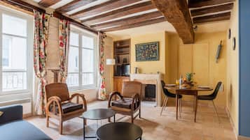 Televisie en een kantoor