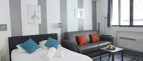 1 bedroom, desk, iron/ironing board, free WiFi